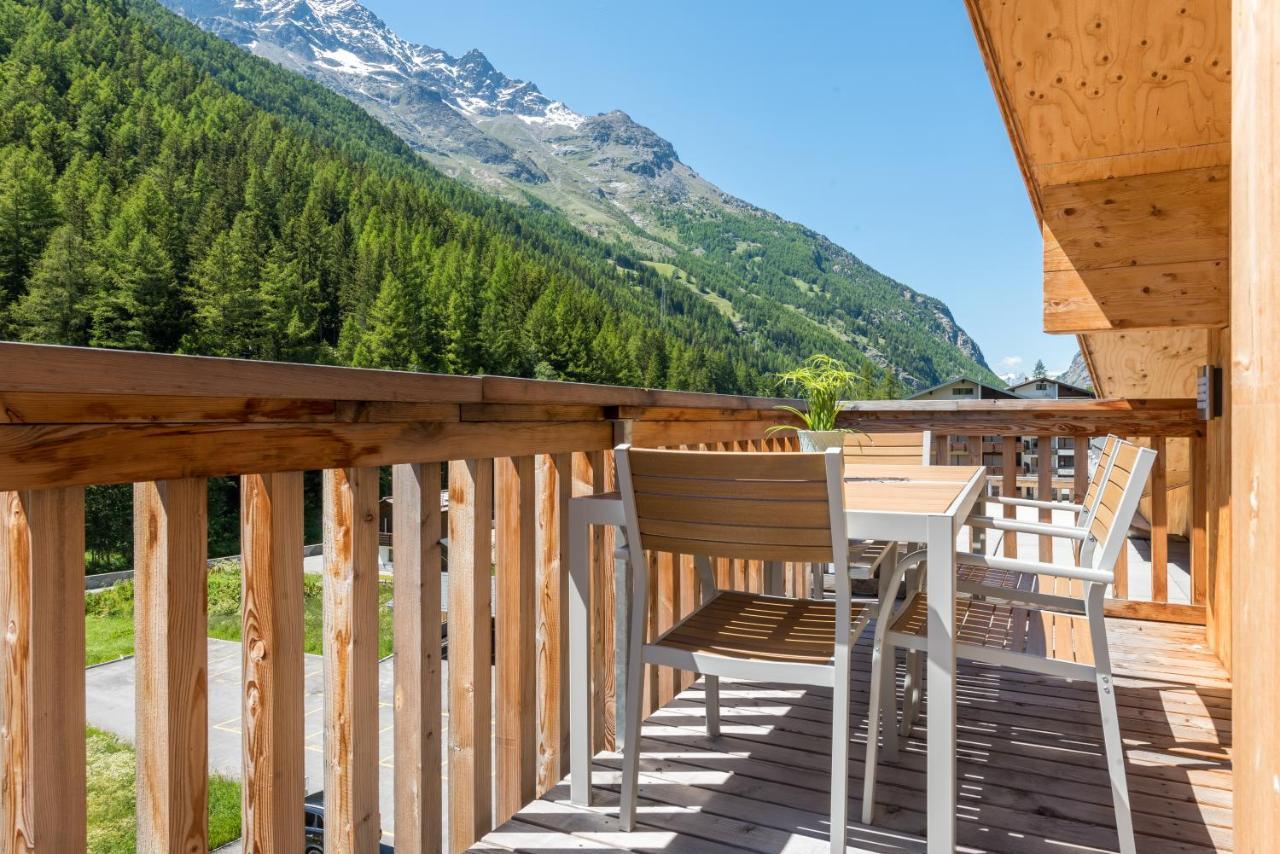 Montela Apartments - Haus F Saas-Grund Buitenkant foto